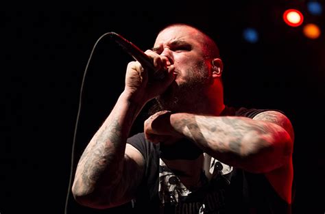 phil anselmo racist|Phil Anselmo Apologizes After Making Nazi Salute, .